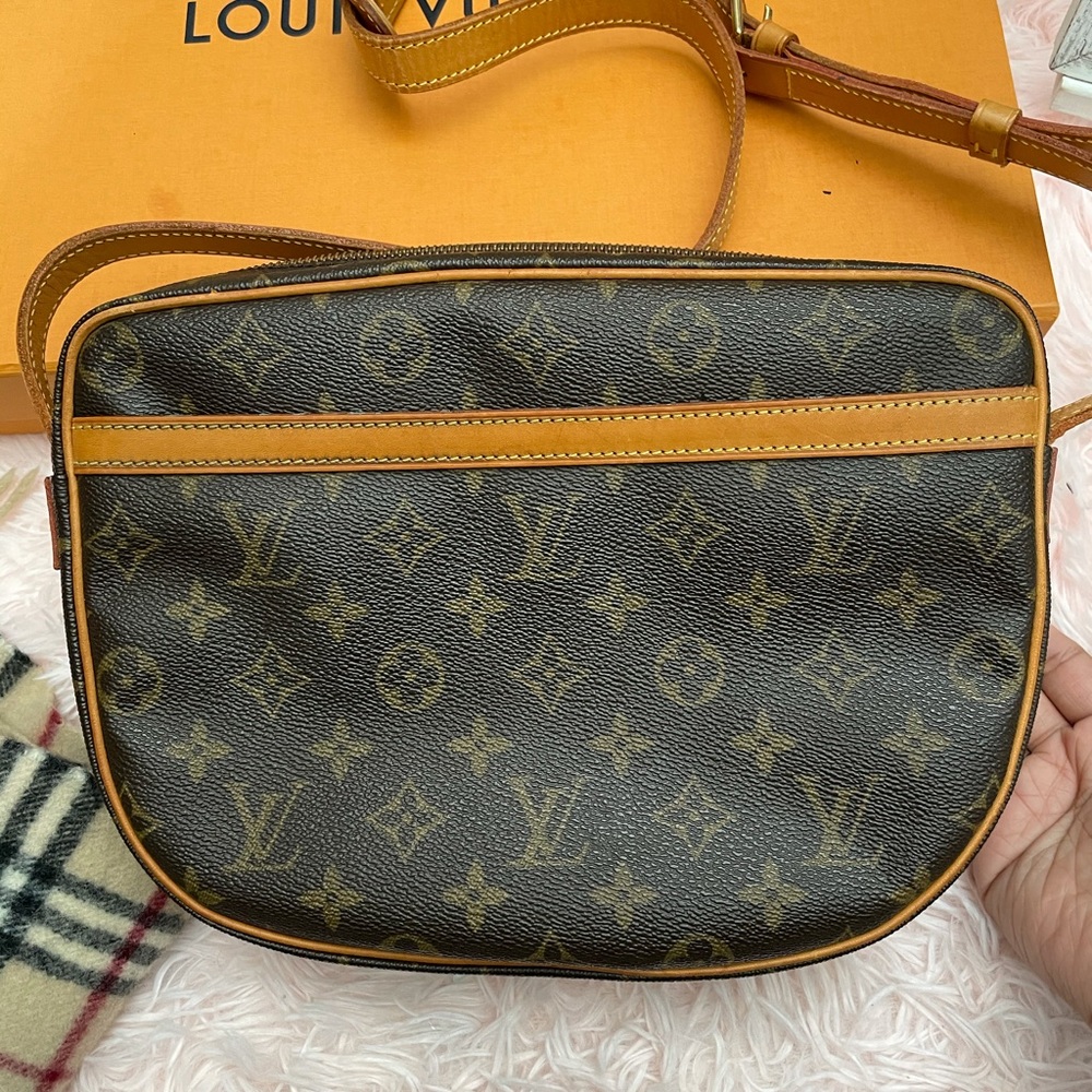 Louis vuitton jeune fille 27 (GM) - Picture 9 of 16